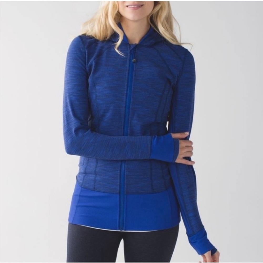 Lululemon Daily Practice Jacket
Diamond Jacquard size 6 (blue)